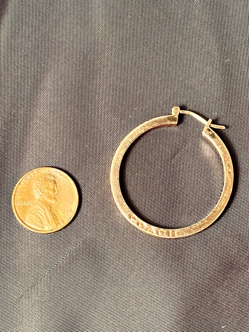 Coach F73022 Rose Gold Plated Metal Single Hoop Earring Replacement - Picture 6 of 6